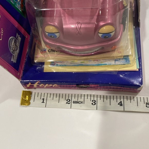 Vintage Breast Cancer Awareness Special Edition  Chevron Car NWOT - Picture 11 of 16